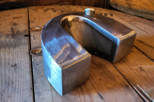 Horseshoe Oil Bag