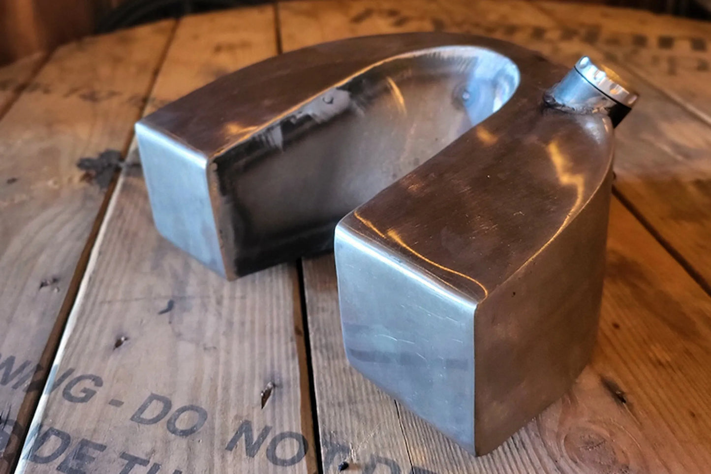 Horseshoe Oil Bag